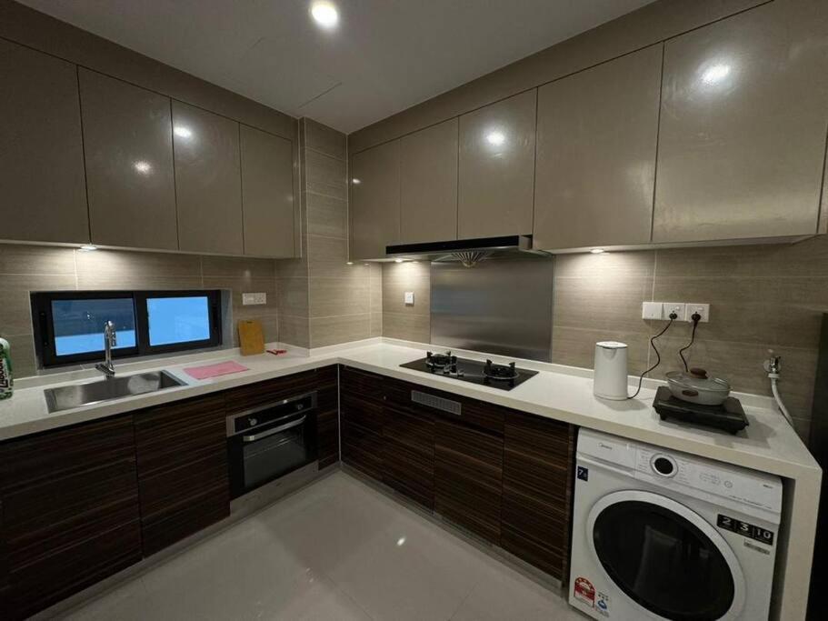 Apartment Sea View Rnf Princess Cove Johor Bahru
